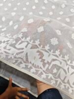 সুতী হাতে বোনা ঢাকাই জামদানী শাড়ি